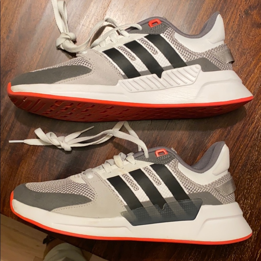 Adidas Cloudfoam Men’s 8 Woman’s 10